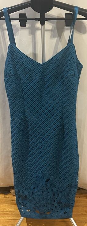 White House Black Market Dresses & Skirts - NWT White House Black Market Teal Lace Sheath Cocktail Dress size 10